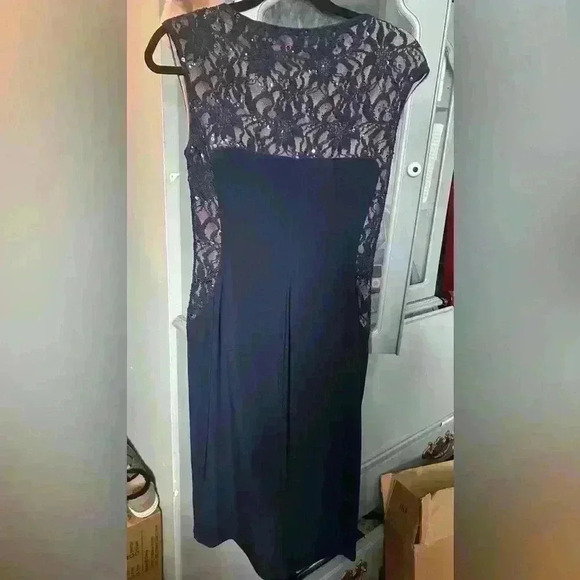 Lauren Ralph Lauren Navy Blue Lace Sequin Gathered Stretch Dress - Picture 9 of 9